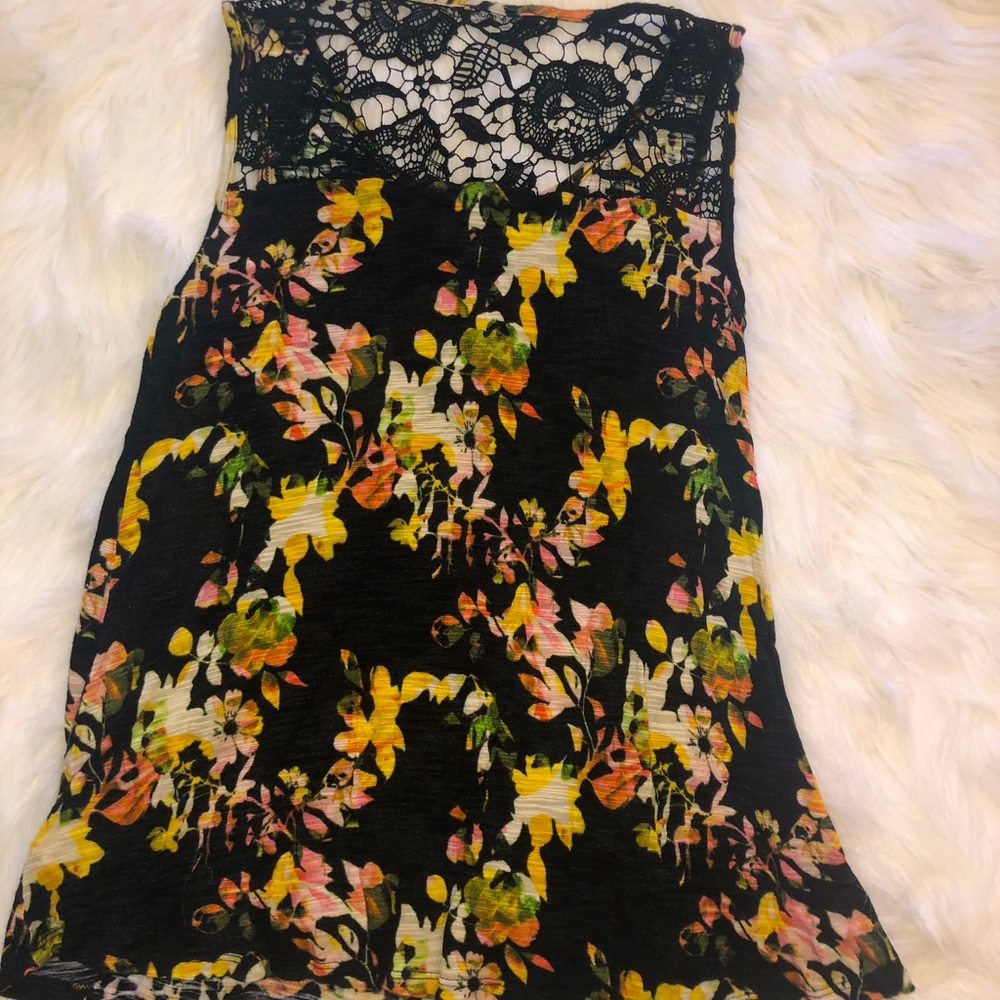 Super Y2K Lace Flowy Flower Tank Top